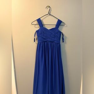 Beautiful little girls dress size 8 only worn once.